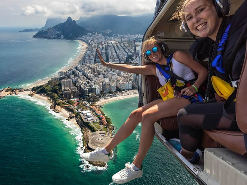 Passeio de Helicóptero RJ dooroff
